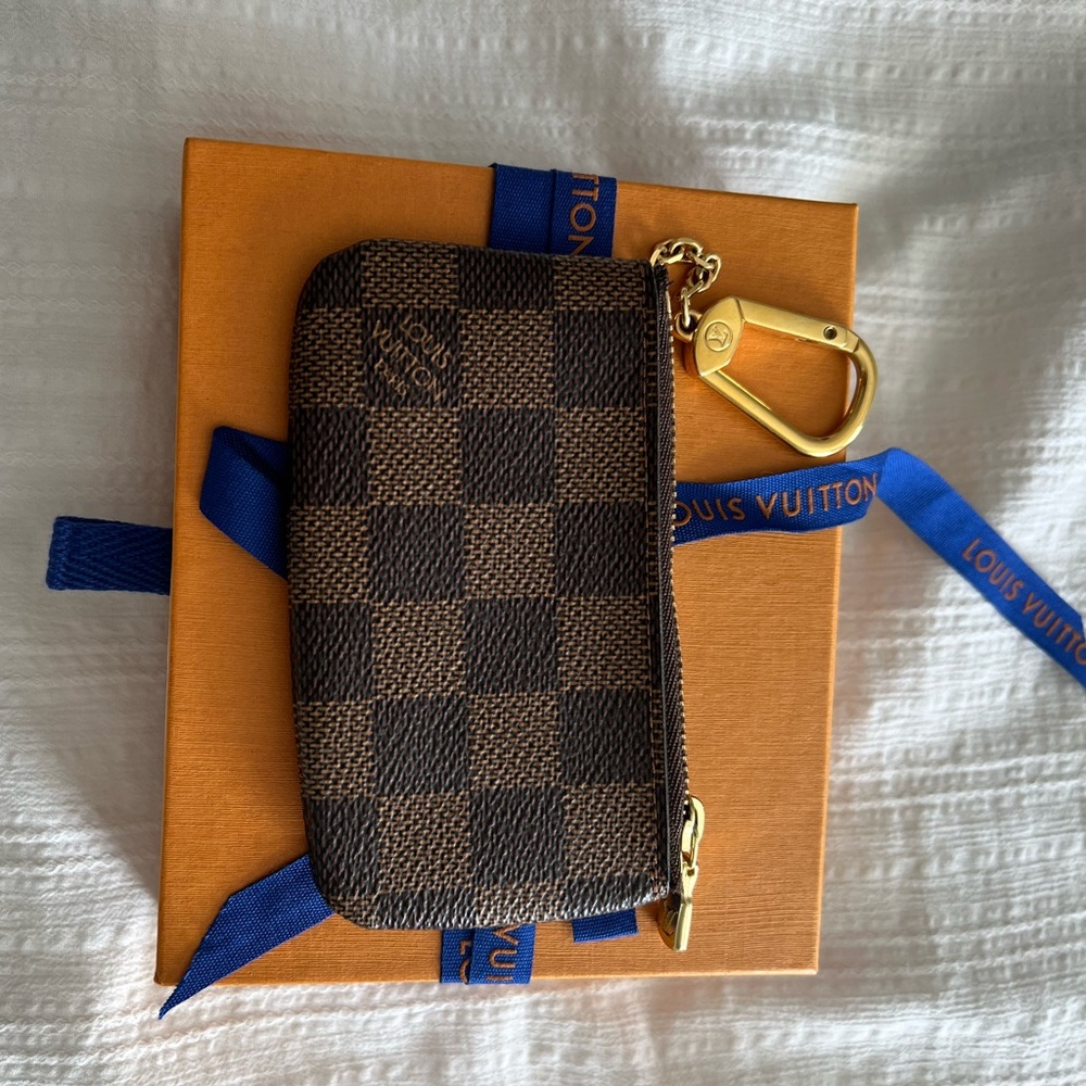 Authentic Louis Vuitton Damier Key Pouch